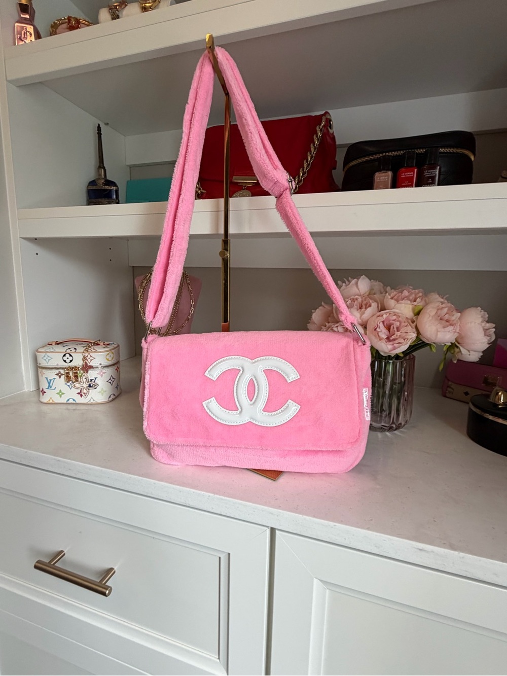 Made for Chanel Precision ~  Pink Plush Shoulder Bag with White CC Logo - Picture 14 of 16